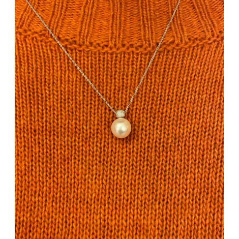 Collana Miluna Oro Bianco 9kt Perla Centrale 8-8,5 mm PCL5868BX indossata