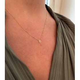 Collana Donna Raggi Lettera B Oro Giallo 9kt indossata