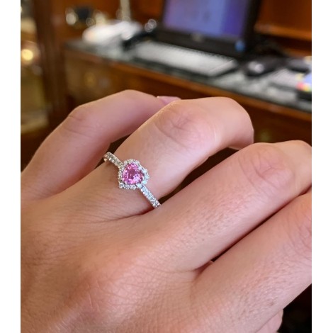 Anello Miluna Cuore Zaffiro Rosa 0,48 ct Diamanti 0.20 ct G SI LID3549 indossata