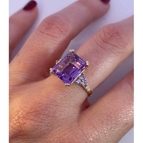 Anello Ametista Viola Rettangolare Oro Giallo 9kt Diamanti Bianchi