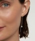 Orecchini PDPAOLA Waterfall Argento Dorato AR01-876-U, indossato.