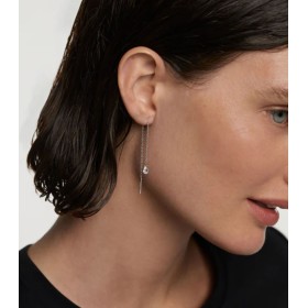 Orecchini PDPAOLA Waterfall Argento Sterling AR02-876-U, indossati