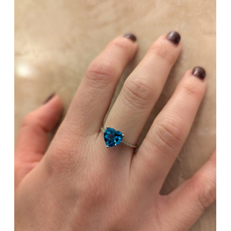 Anello Cuore Oro Bianco 9kt Diamanti Topazio Azzurro