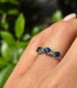 Anello con Zaffiro e due Diamanti F VS Oro Bianco 18kt