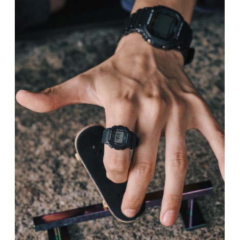 Orologio Anello Casio Digitale Nero DWN-5600-1ER